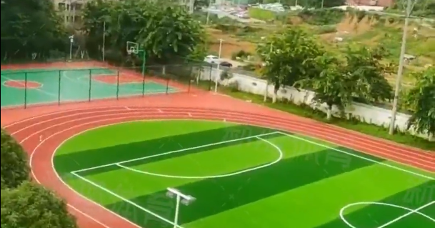 新旭体育贵州塑胶跑道完工