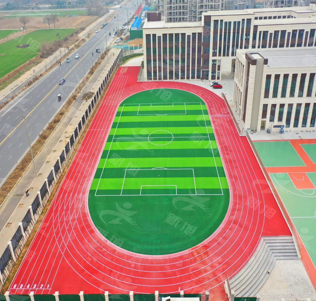 新旭体育河南校园塑胶跑道施工